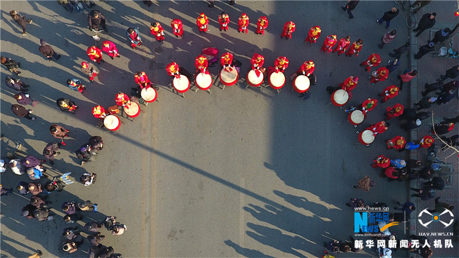 航拍“腊八节”大集 体会传统年味5